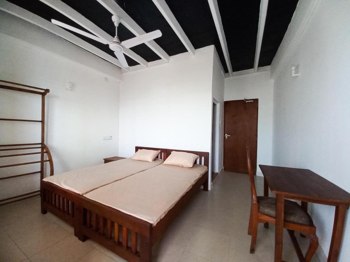 Glance Beach Ahangama Luaran gambar